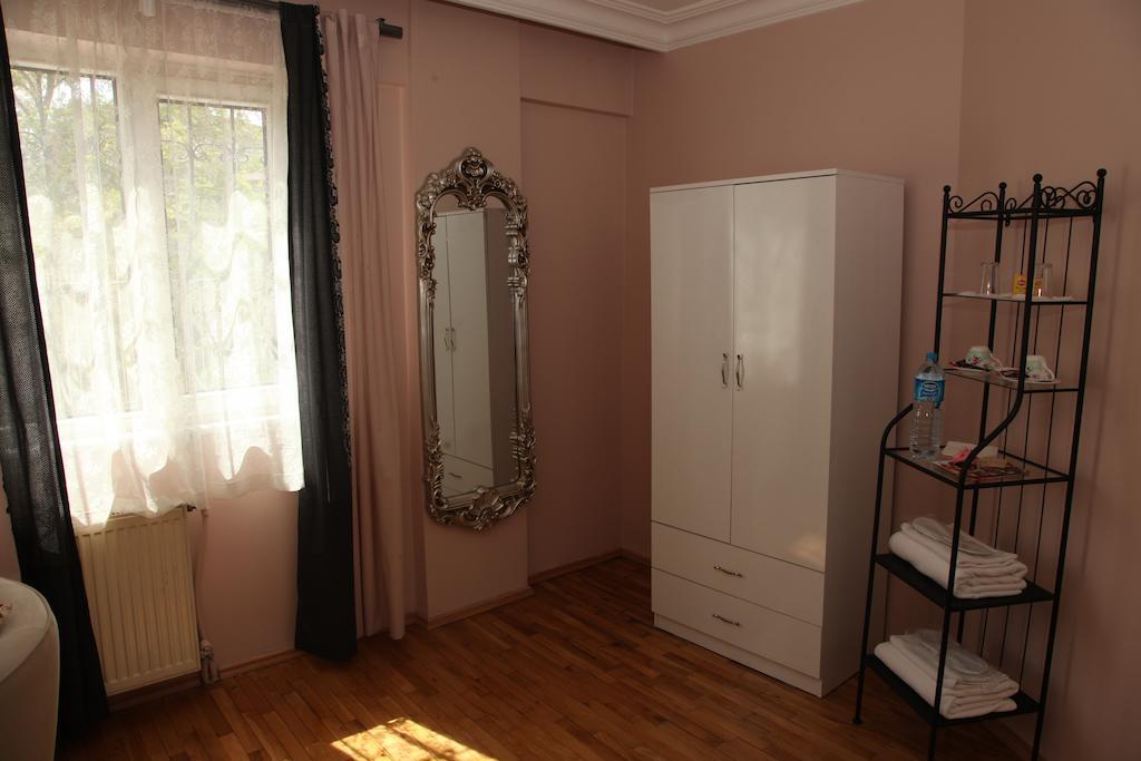 Yesim Suites Istanbul Bilik gambar
