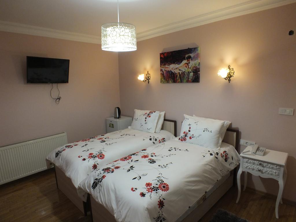 Yesim Suites Istanbul Bilik gambar